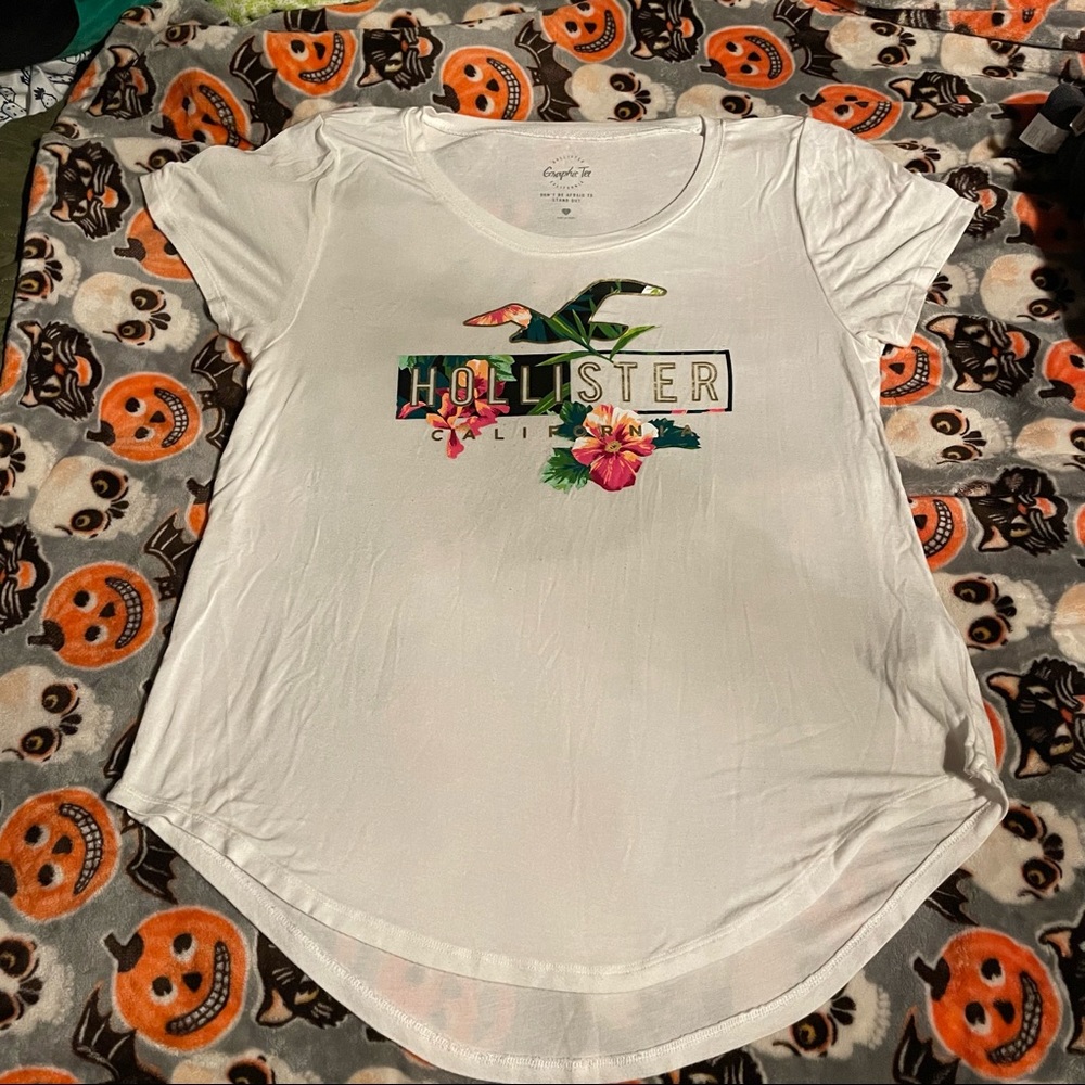 Hollister tropical print logo graphic tee
